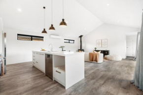 Magic Central Wanaka Living